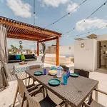 New Sunlit Stay Private Roof Terrace Bbq Spatub