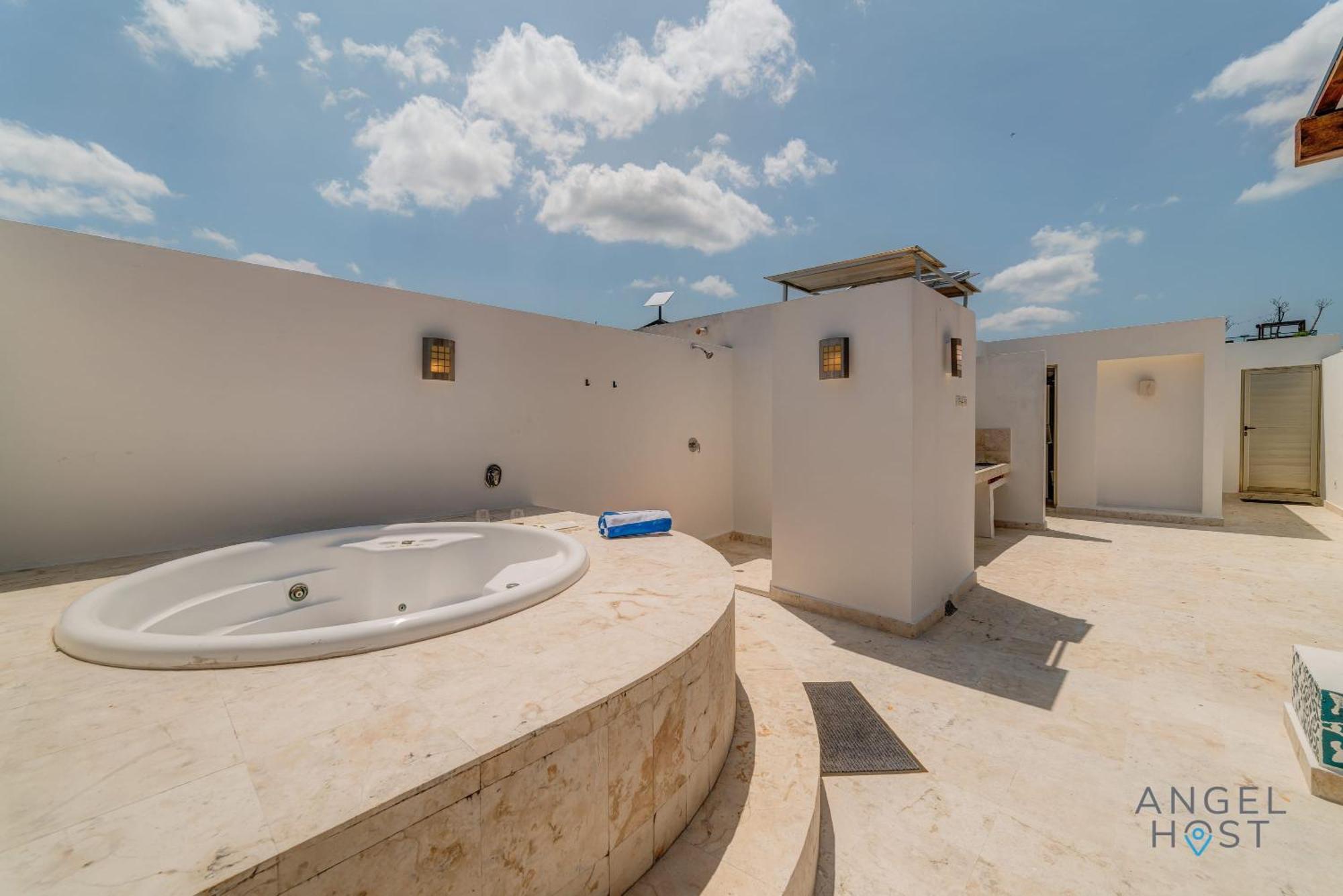 Сasa de vacaciones New Sunlit Private Roof Terrace Bbq Spatub *